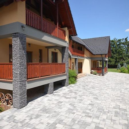 Apartmany Best I. Bešeňová Εξωτερικό φωτογραφία